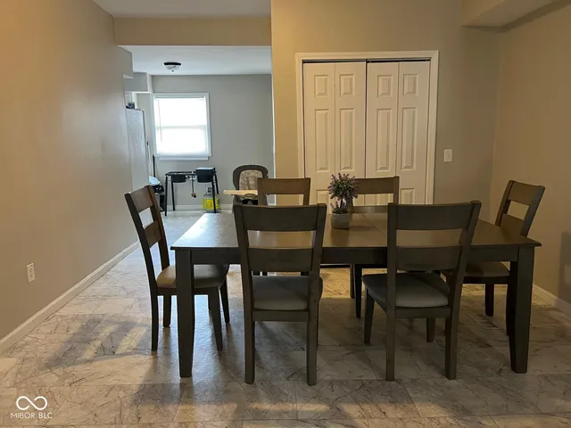 $160,000 | 1121 North Belleview Place, Indianapolis, IN 46222