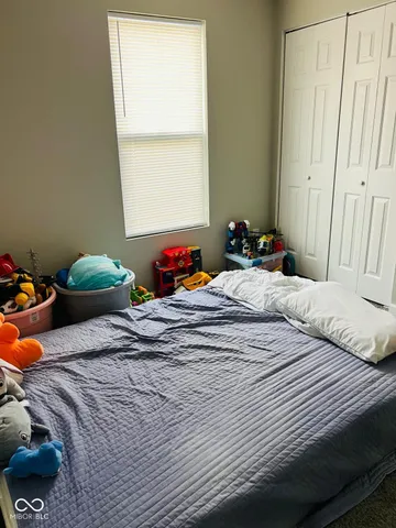 $160,000 | 1121 North Belleview Place, Indianapolis, IN 46222