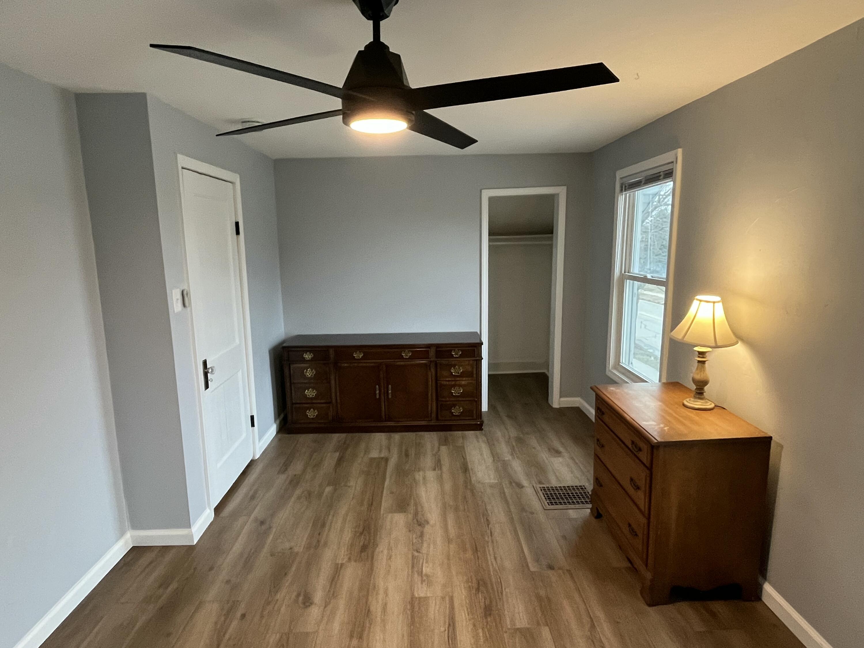 924 North 8th Street Manitowoc, WI 54220 - Photo 21 of 32 Bedroom 1