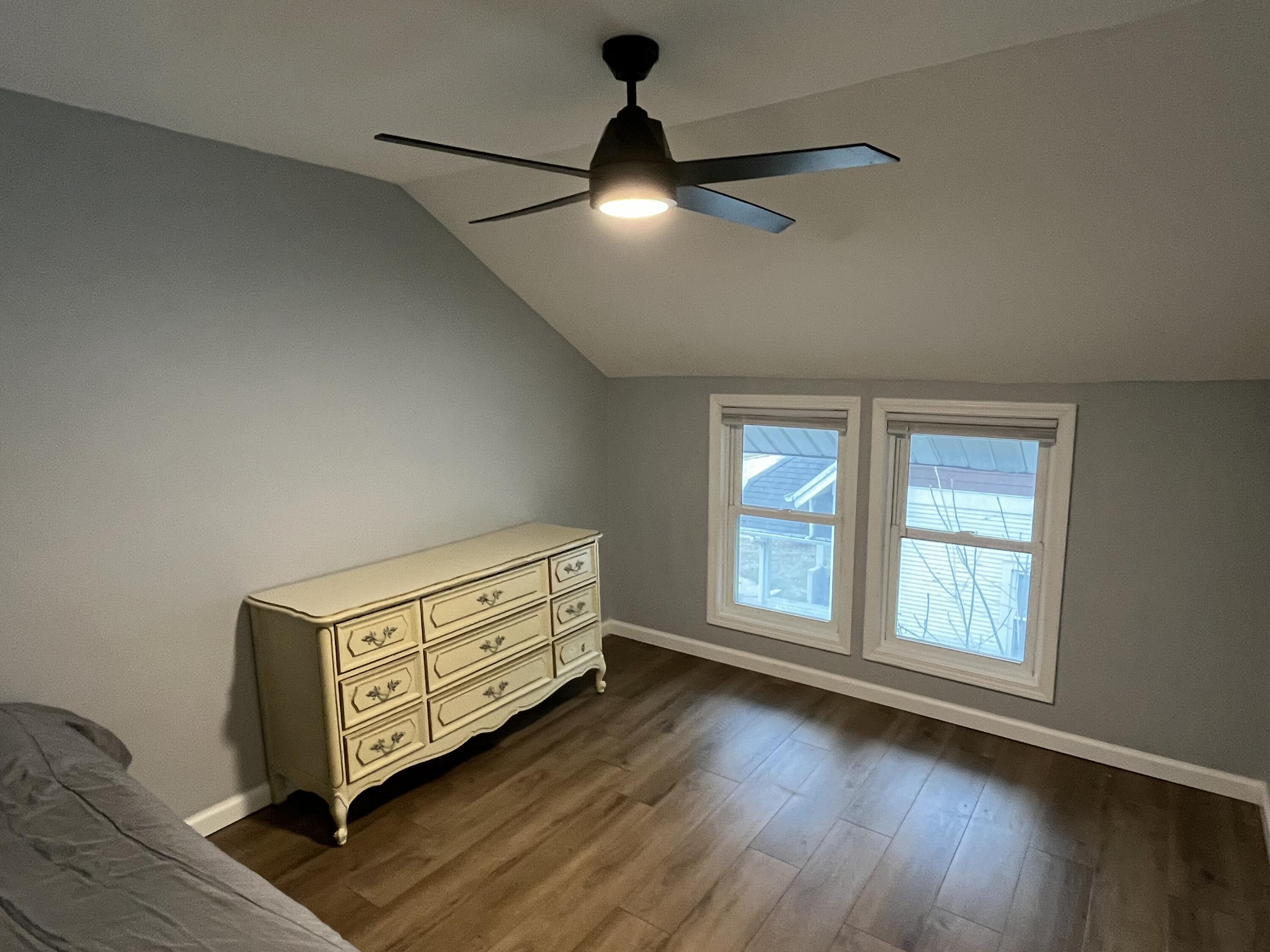 924 North 8th Street Manitowoc, WI 54220 - Photo 23 of 32 Bedroom 2