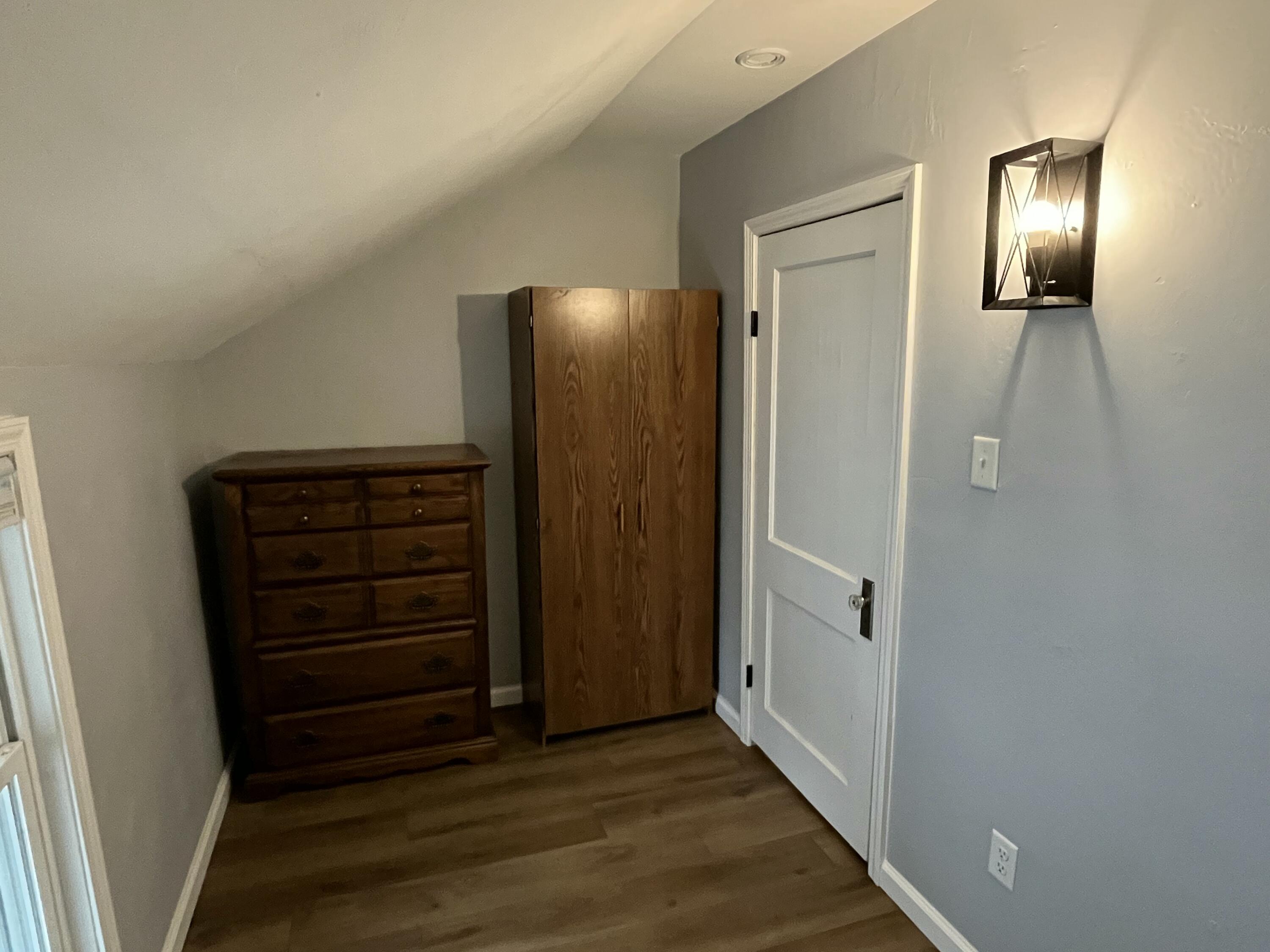 924 North 8th Street Manitowoc, WI 54220 - Photo 26 of 32 Bedroom 4