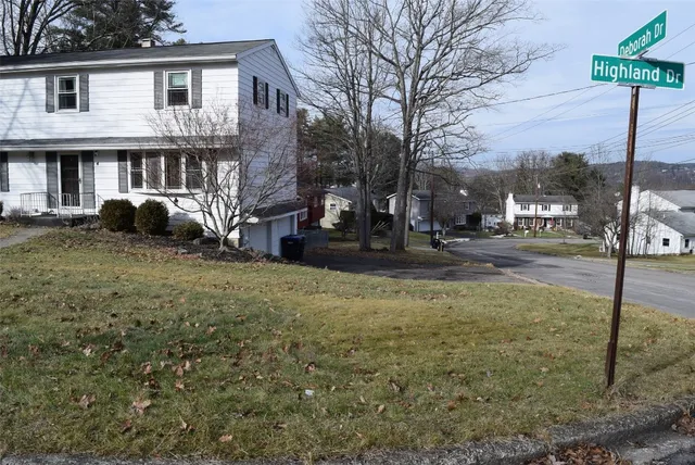 $335,000 | 4 Highland Drive, Apalachin, NY 13732