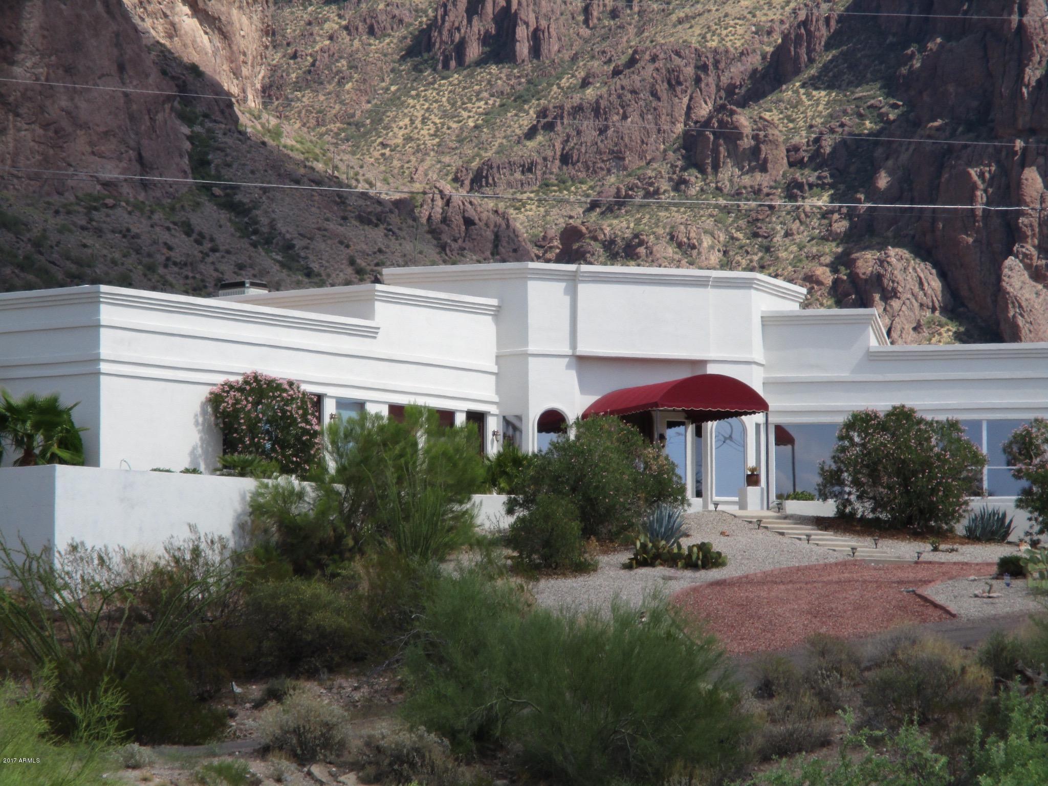 2561 North Prospectors Road Apache Junction, AZ 85119 - Photo 1 of 67 good4!