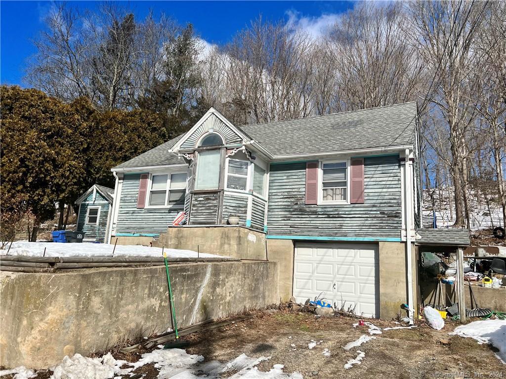 16 Fort Shantok Road Montville, CT 06382 - Photo 1 of 1