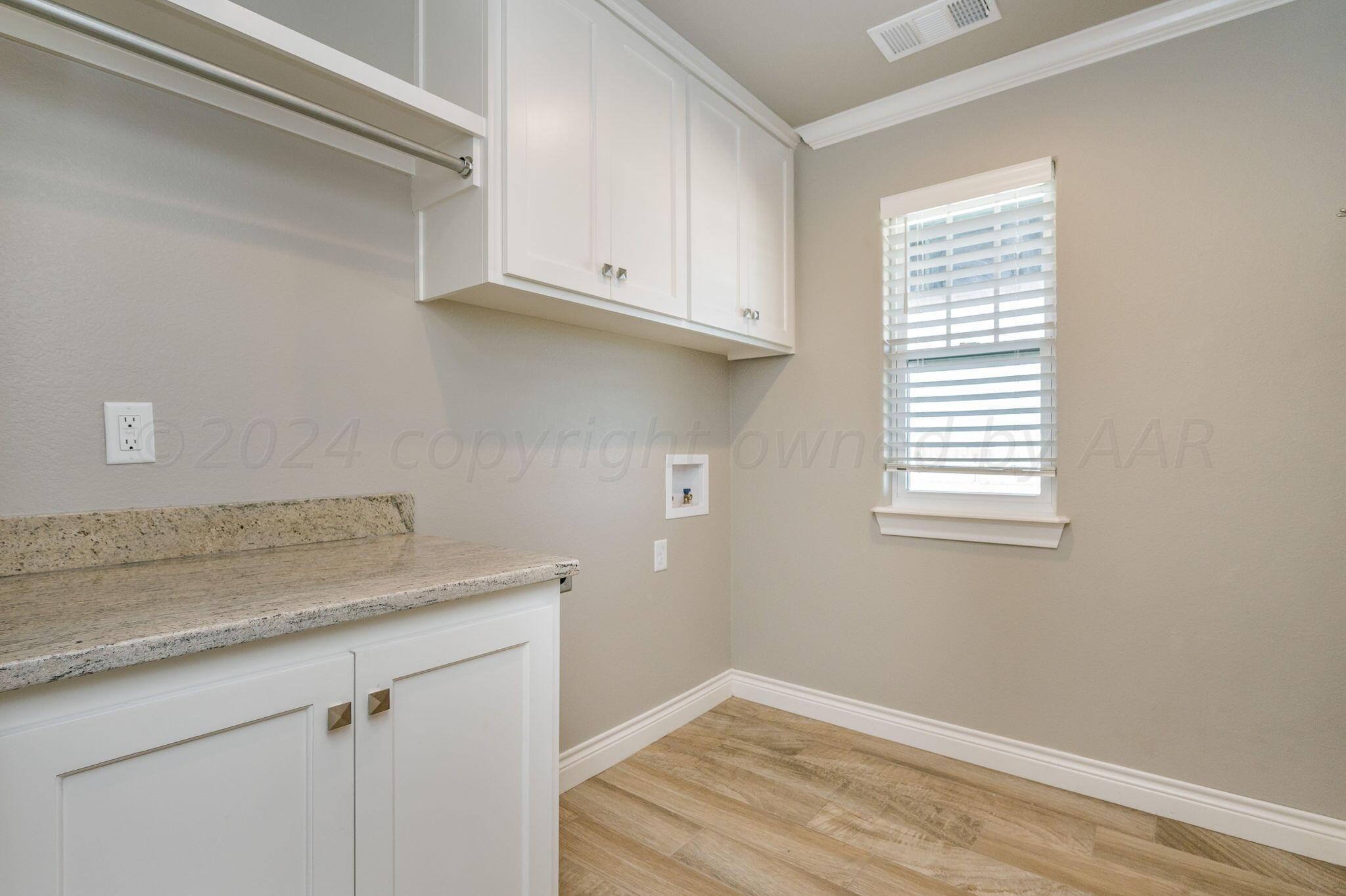 5350 South Blessen Road Amarillo, TX 79119 - Photo 14 of 29 Utility Room