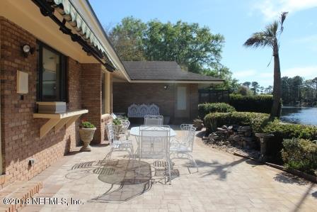 7880 Hunters Grove Road Jacksonville, FL 32256 - Photo 21 of 27 rear patio