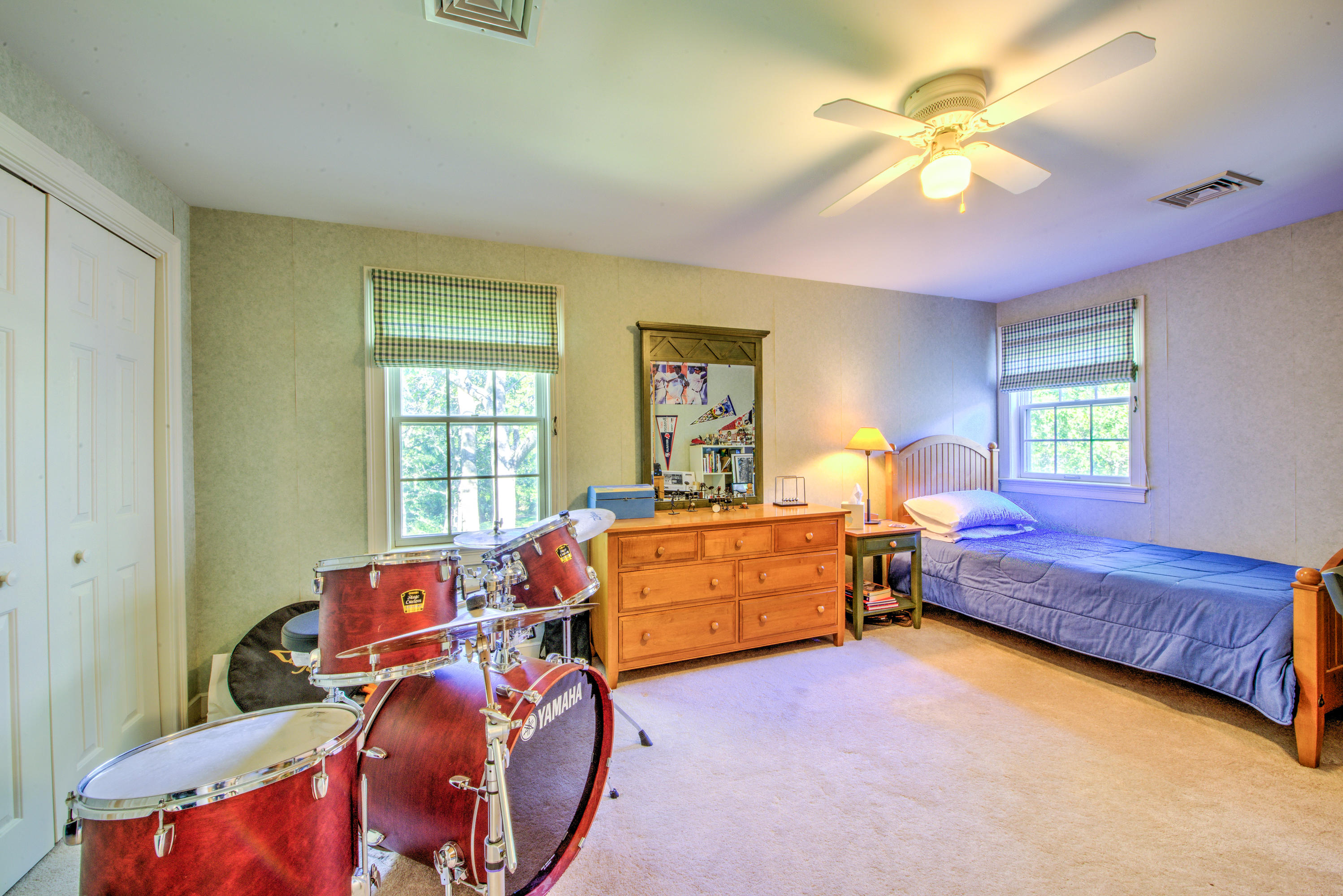 48 Crystal Ridge Road Marstons Mills, MA 02648 - Photo 20 of 26 a bedroom with furniture and a window