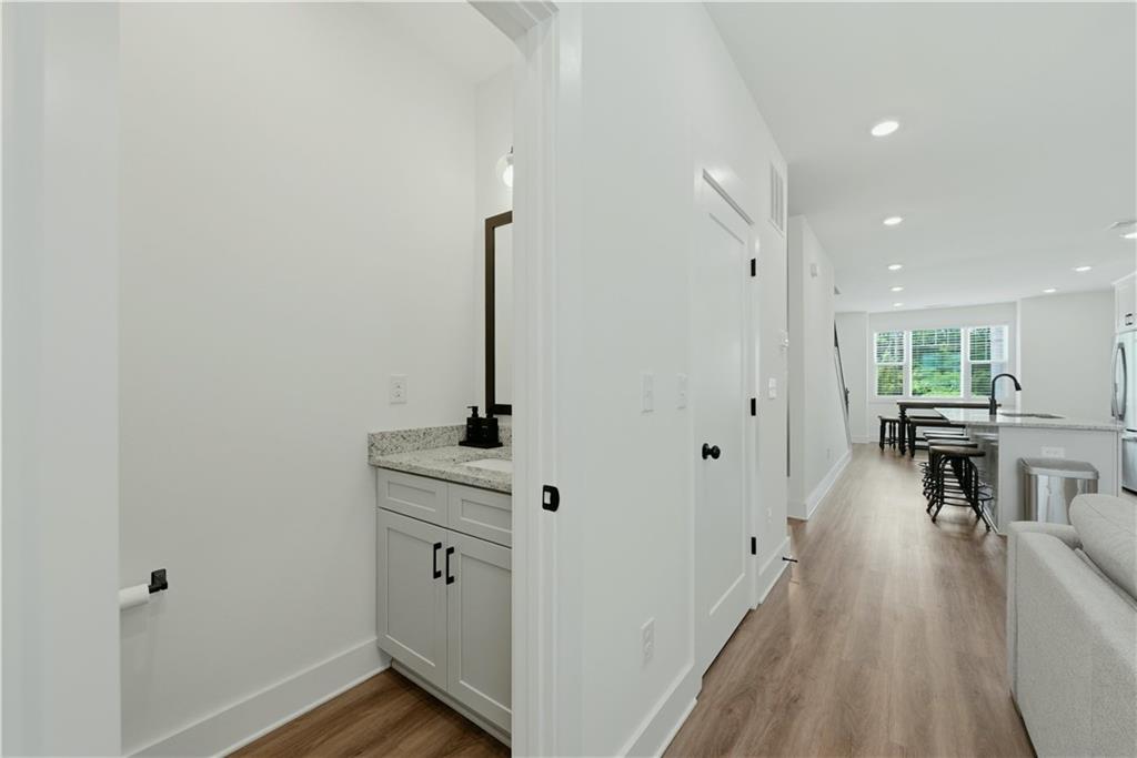 104 Mission Way Atlanta, GA 30315 - Photo 11 of 23