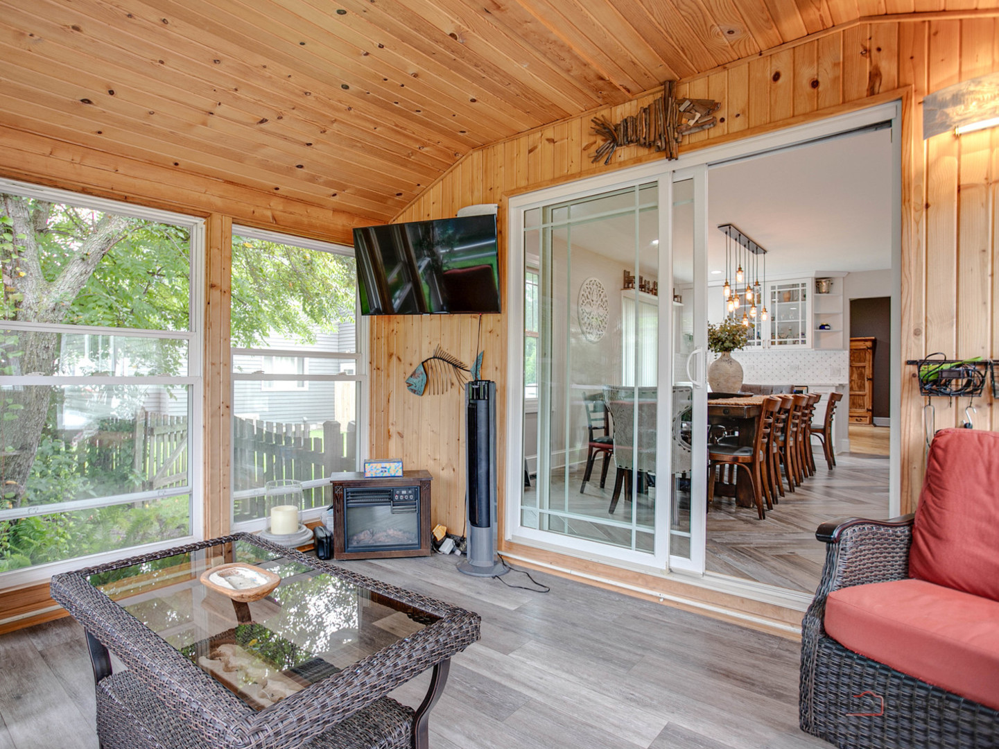 717 Roberts Road Winthrop Harbor, IL 60096 - Photo 17 of 47 Gallery Image 17