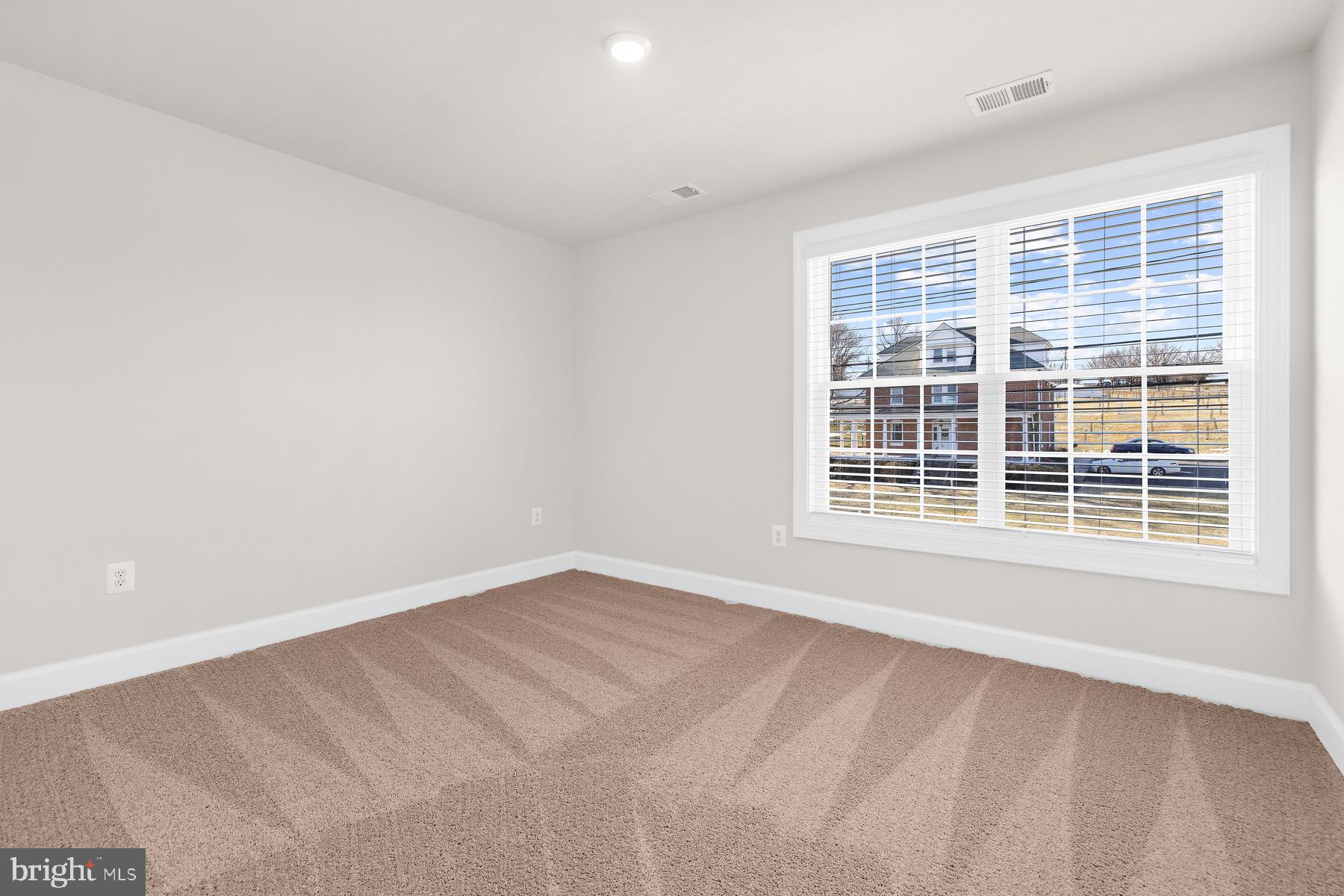 15 Brompton Street Falling Waters, WV 25419 - Photo 11 of 12