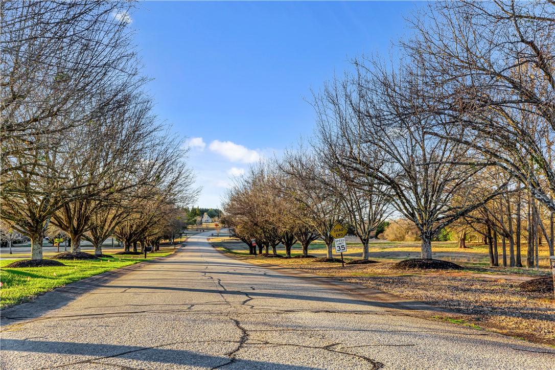 214 Deer Run Road Anderson, SC 29626 - Photo 14 of 15 Gallery Image 14