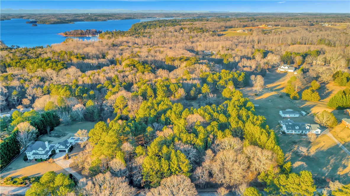 214 Deer Run Road Anderson, SC 29626 - Photo 8 of 15 Gallery Image 8