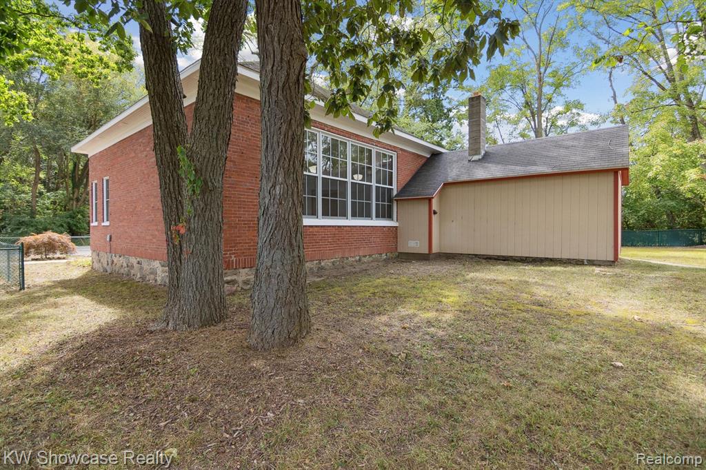 11000 Dexter-Chelsea Road Dexter, MI 48130 - Photo 22 of 39