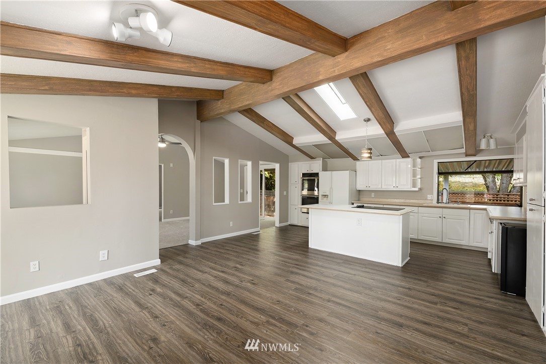 12805 Northeast 199th Street Bothell, WA 98011 - Photo 12 of 24 Gallery Image 12