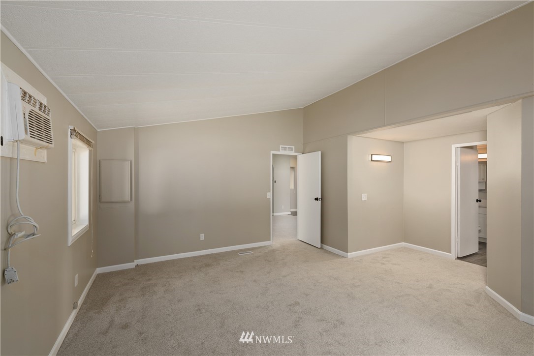 12805 Northeast 199th Street Bothell, WA 98011 - Photo 16 of 24 Gallery Image 16