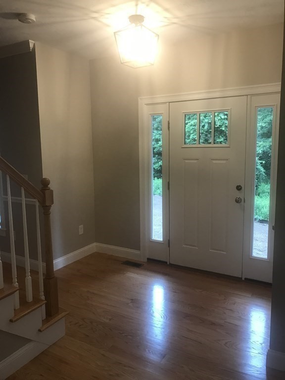 217 Brookfield Road Sturbridge, MA 01518 - Photo 2 of 12