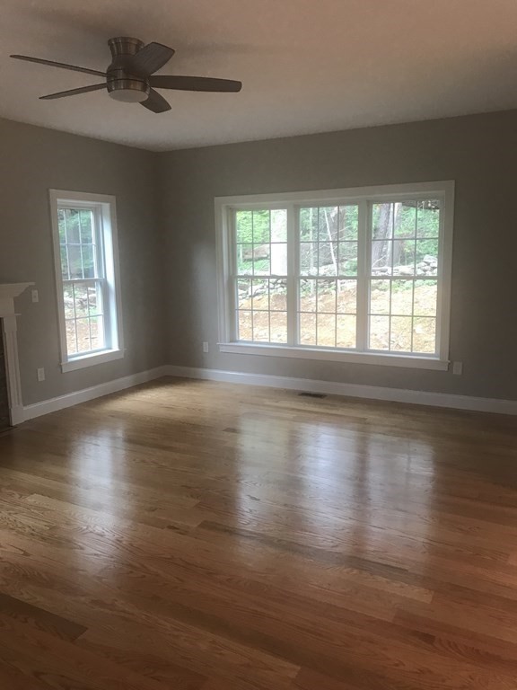 217 Brookfield Road Sturbridge, MA 01518 - Photo 7 of 12