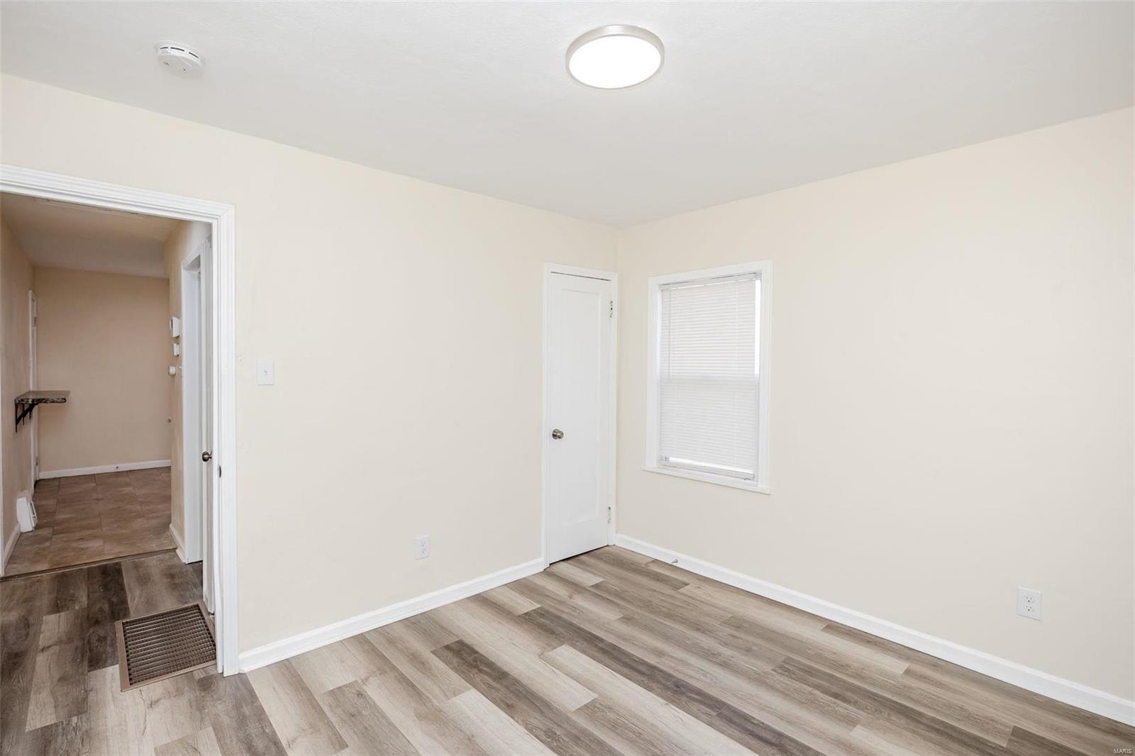 8043 Airport Road St. Louis, MO 63134 - Photo 15 of 40 Gallery Image 15