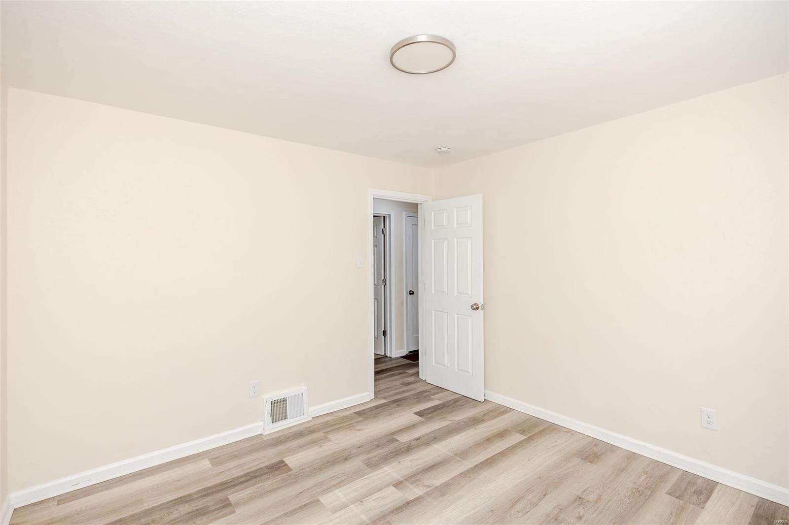 8043 Airport Road St. Louis, MO 63134 - Photo 21 of 40 Gallery Image 21