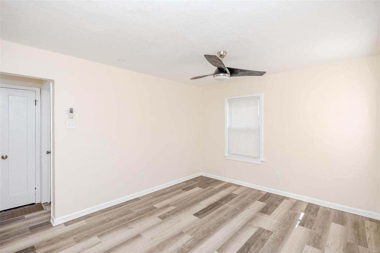 8043 Airport Road St. Louis, MO 63134 - Photo 6 of 40 Gallery Image 6
