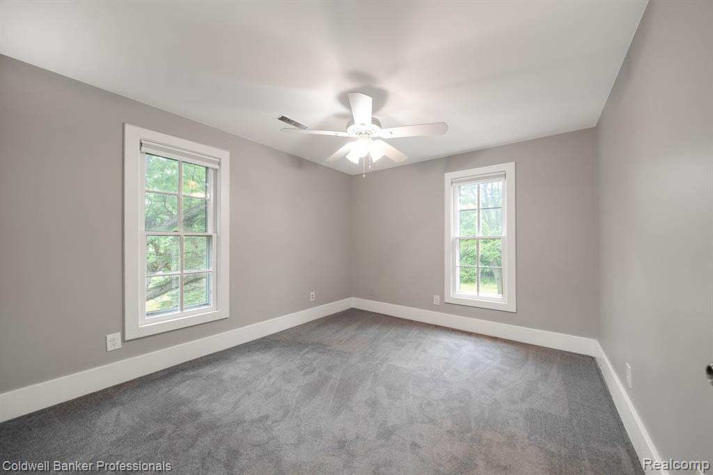 3590 Orchard Lake Road West Bloomfield, MI 48324 - Photo 32 of 34