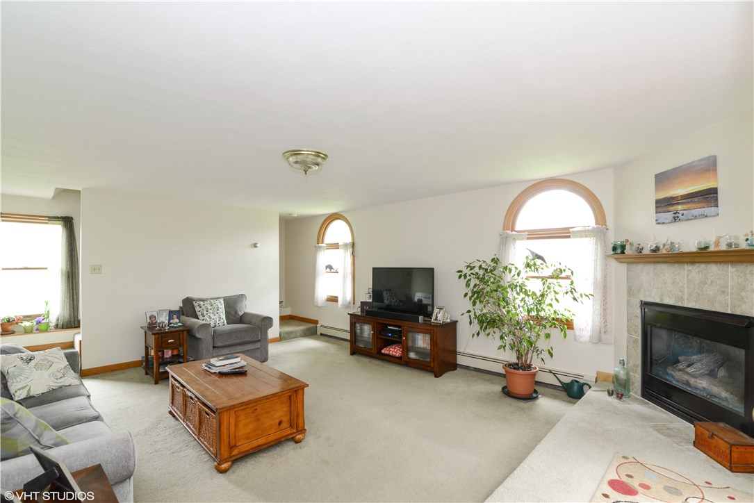 100 K G Ranch Road Richmond, RI 02832 - Photo 5 of 15