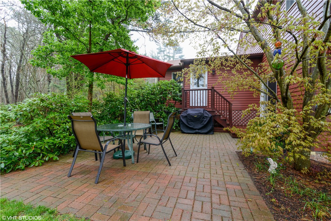 100 K G Ranch Road Richmond, RI 02832 - Photo 10 of 15