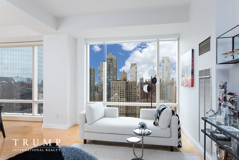 1 Central Park West, Unit 32F Manhattan, NY 10023 - Photo 4 of 24