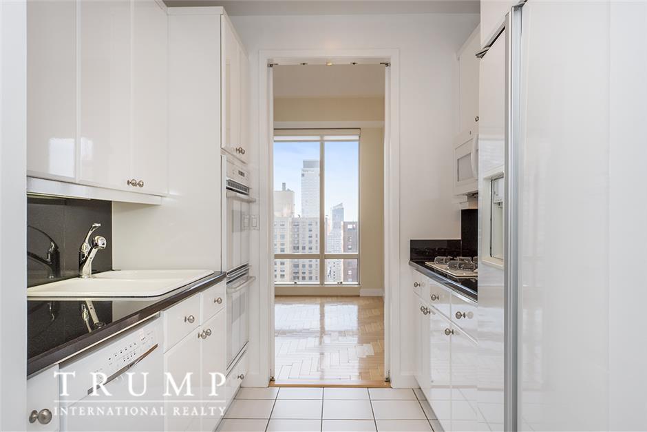 1 Central Park West, Unit 32F Manhattan, NY 10023 - Photo 8 of 24