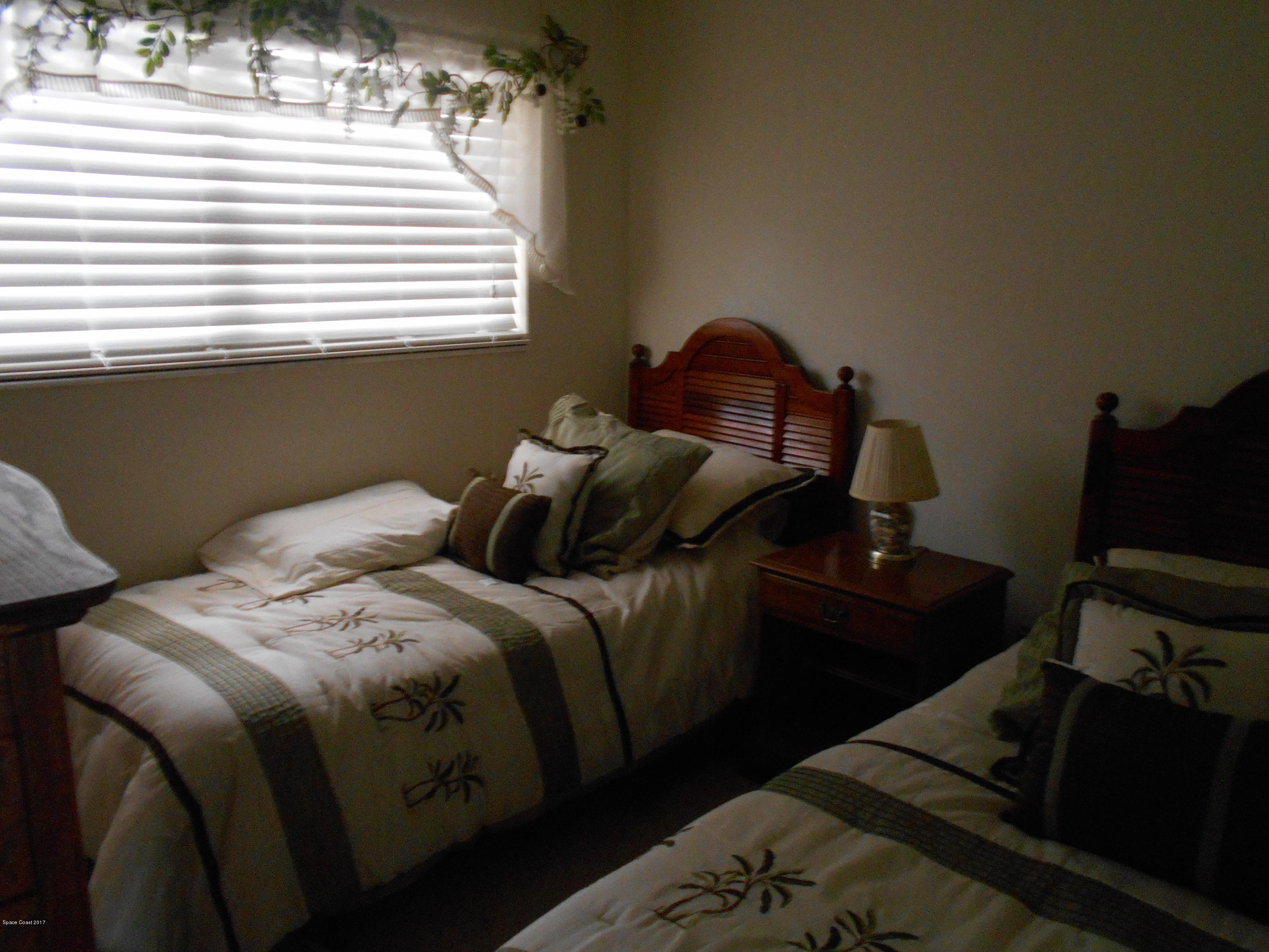 1742 Crescent Road Malabar, FL 32950 - Photo 11 of 20 DSCN1307