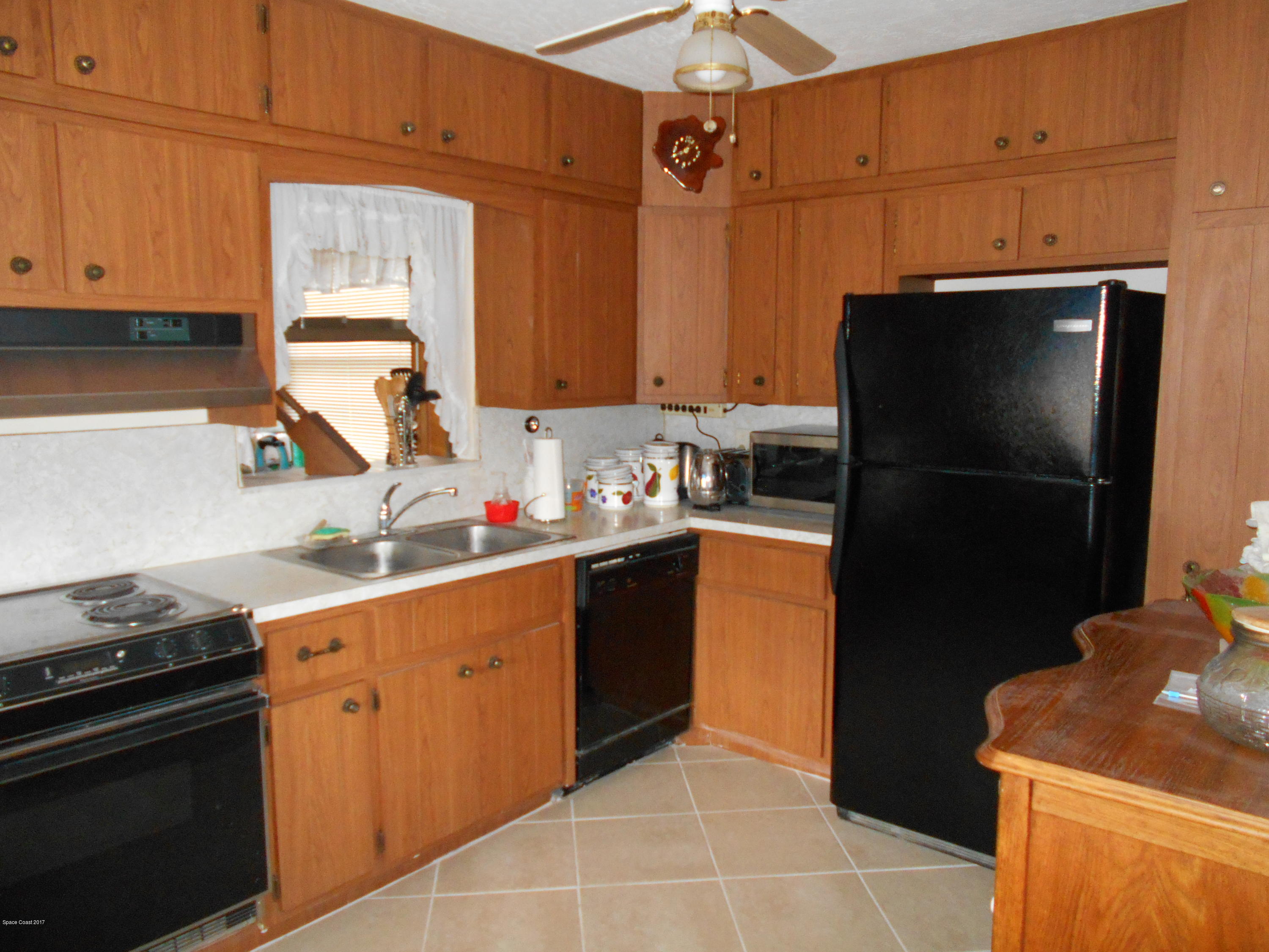1742 Crescent Road Malabar, FL 32950 - Photo 9 of 20 DSCN1305