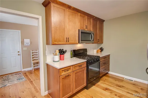 $289,000 | 9 Fox Hill Drive, Carlinville, IL 62626