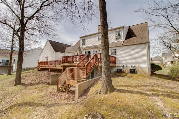 $289,000 | 9 Fox Hill Drive, Carlinville, IL 62626
