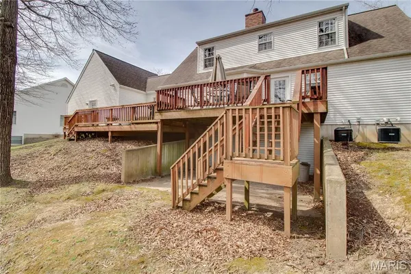 $289,000 | 9 Fox Hill Drive, Carlinville, IL 62626