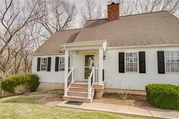 $289,000 | 9 Fox Hill Drive, Carlinville, IL 62626