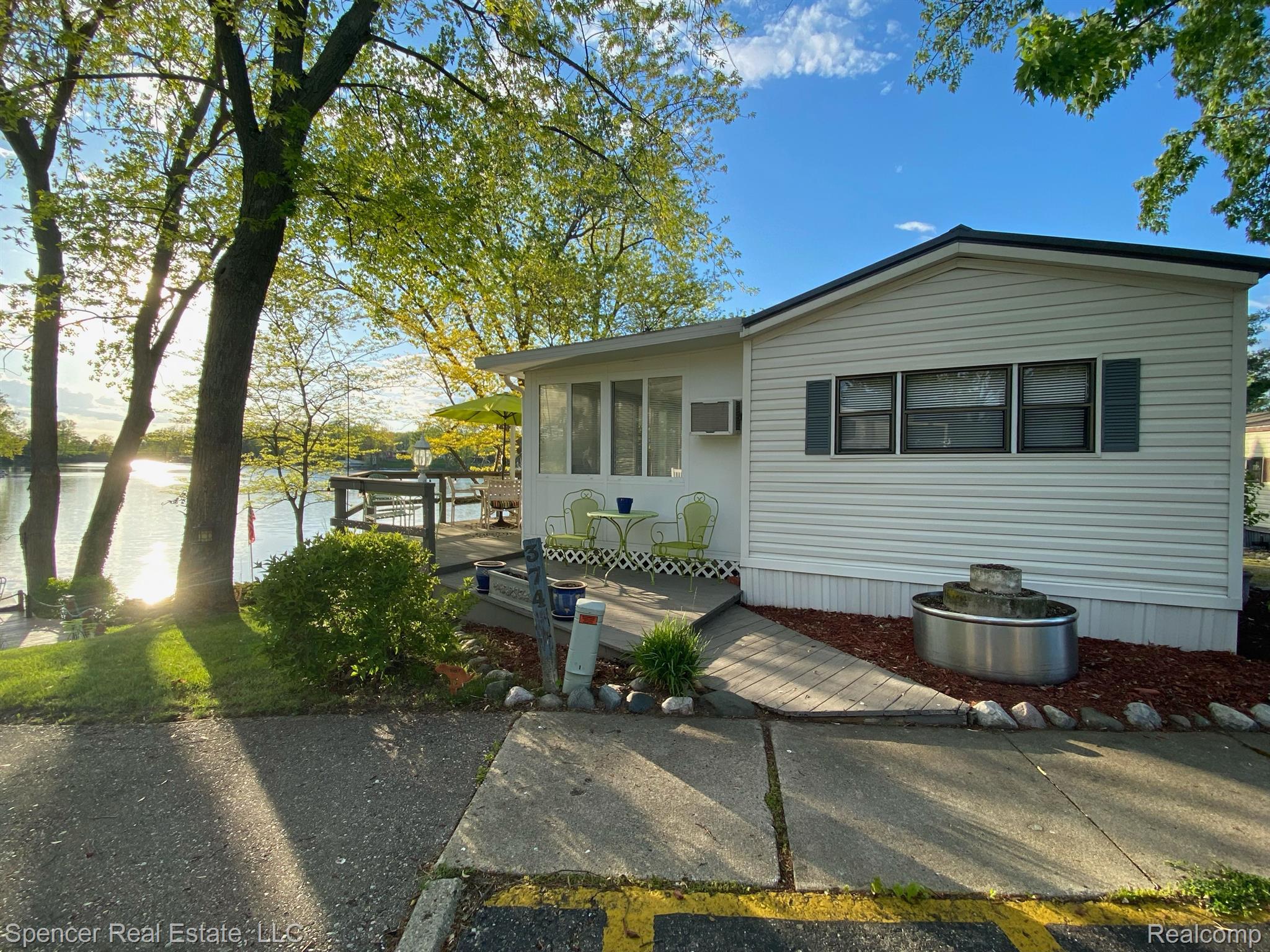 10001 East 374 Goodall Road Durand, MI 48429 - Photo 2 of 17 Gallery Image 2