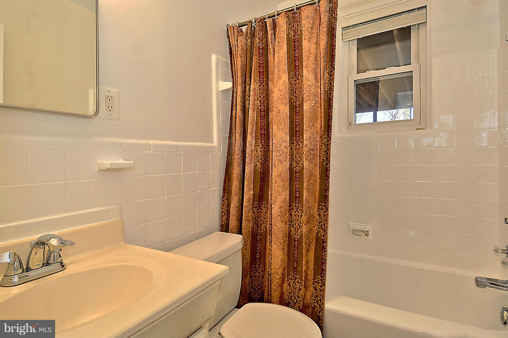 1617 Dublin Drive Silver Spring, MD 20902 - Photo 13 of 30 Bath