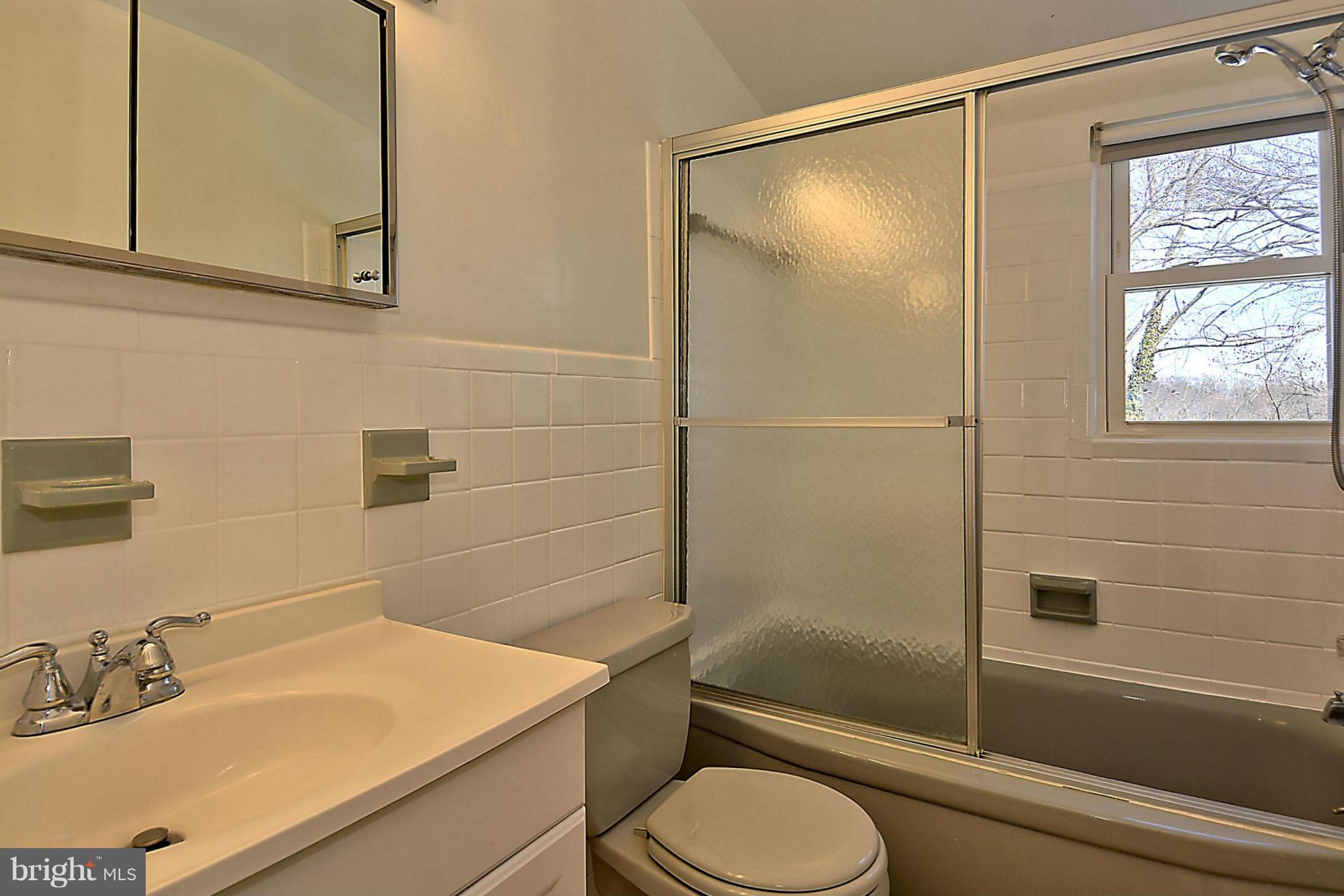 1617 Dublin Drive Silver Spring, MD 20902 - Photo 18 of 30 Upper Level Hall Bath