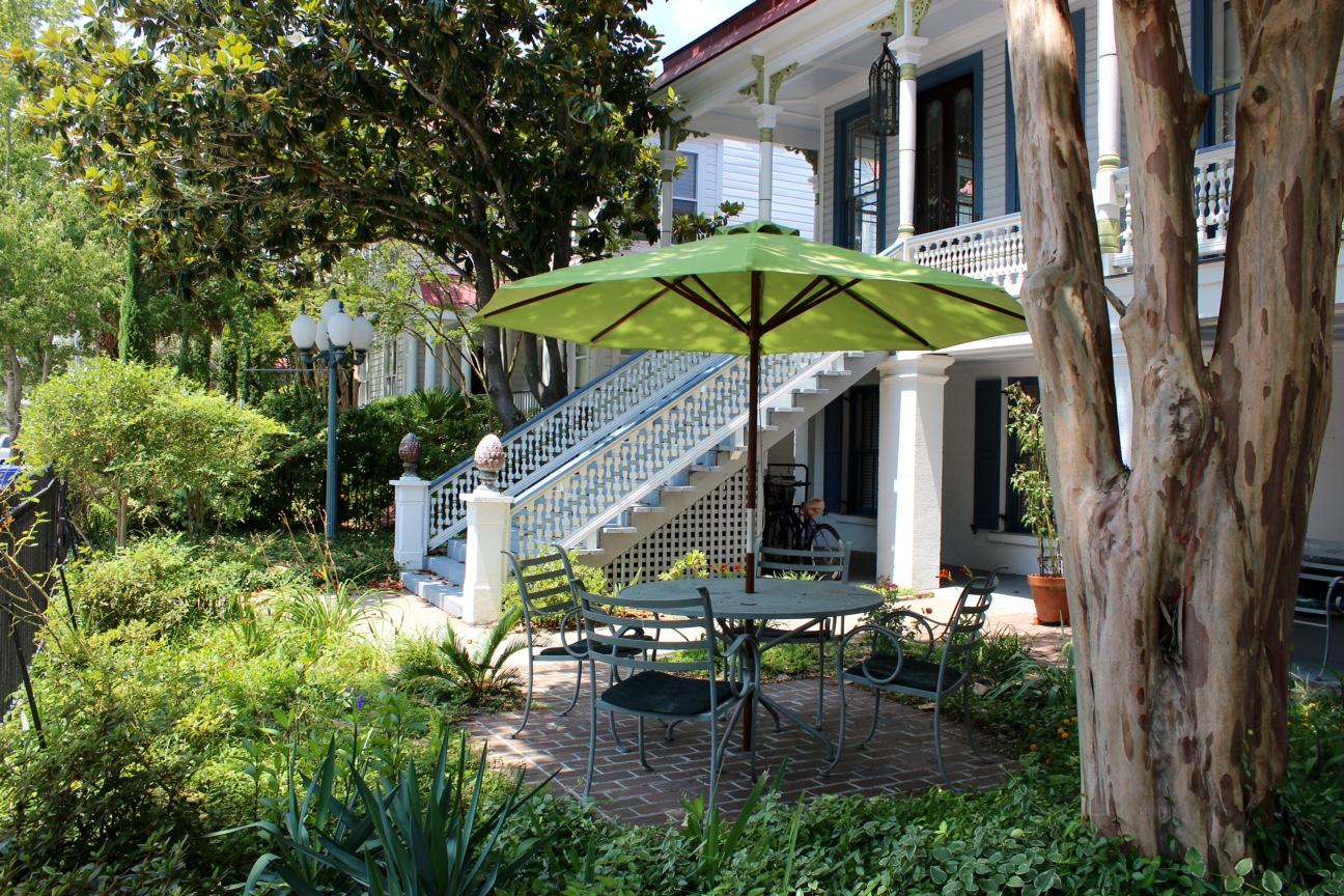 114 Rutledge Avenue Charleston, SC 29401 - Photo 2 of 20 2