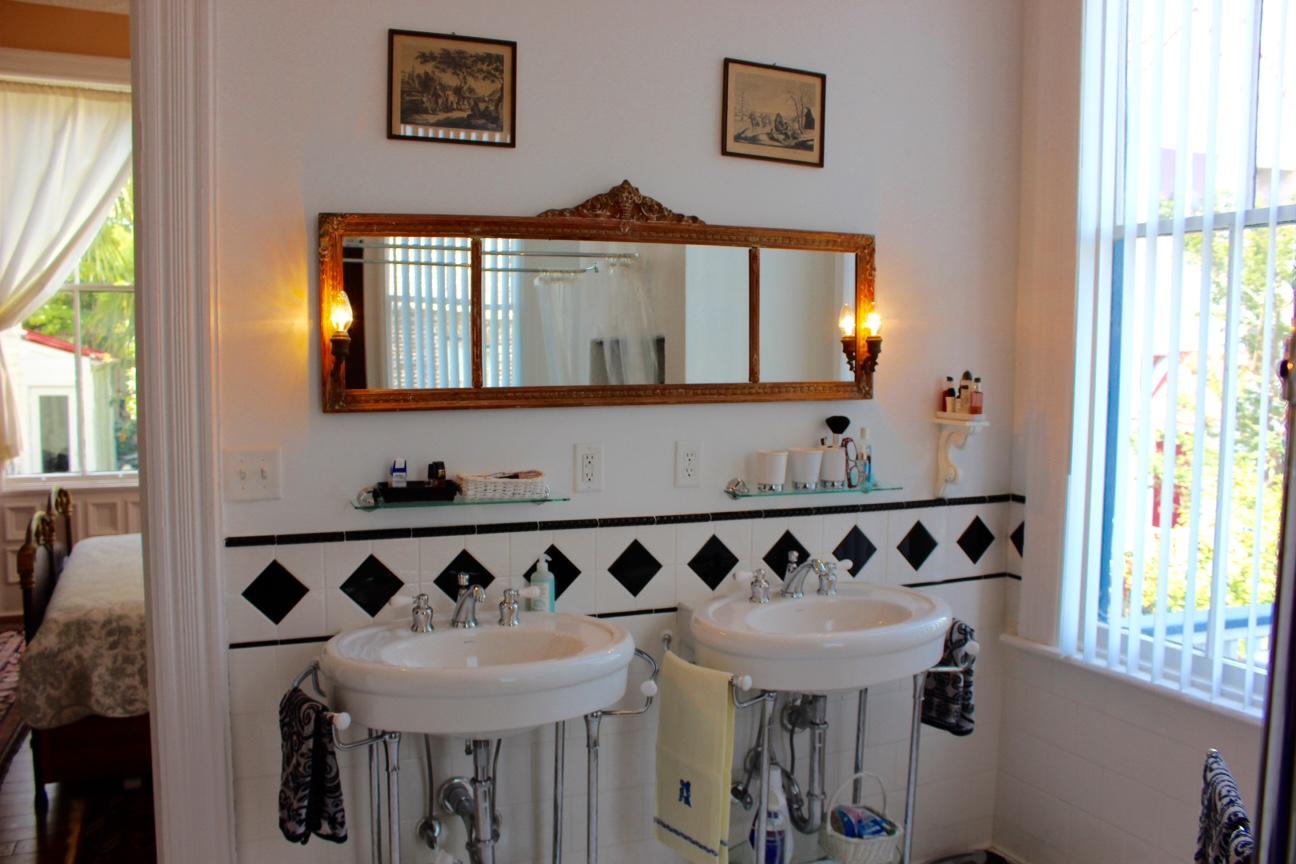 114 Rutledge Avenue Charleston, SC 29401 - Photo 12 of 20 12