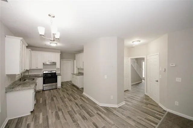 $499,999 | 365 Hunt Creek Drive, Acworth, GA 30101