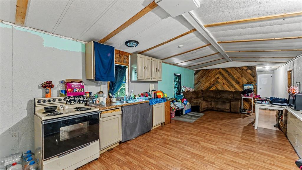 2220 Ellie Road, Unit B Auburndale, FL 33823 - Photo 6 of 32