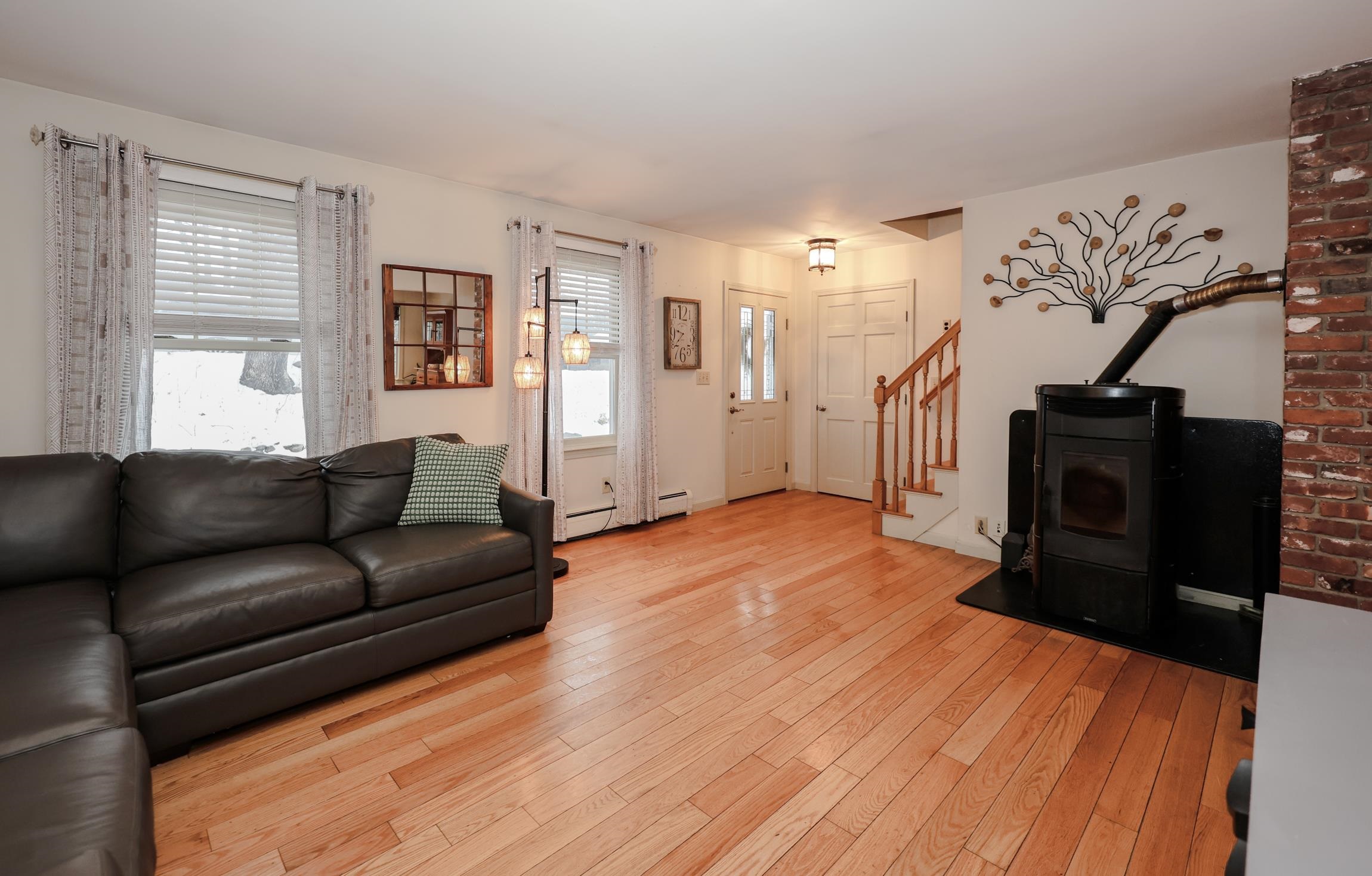 36 Putney Road Bow, NH 03304 - Photo 11 of 50