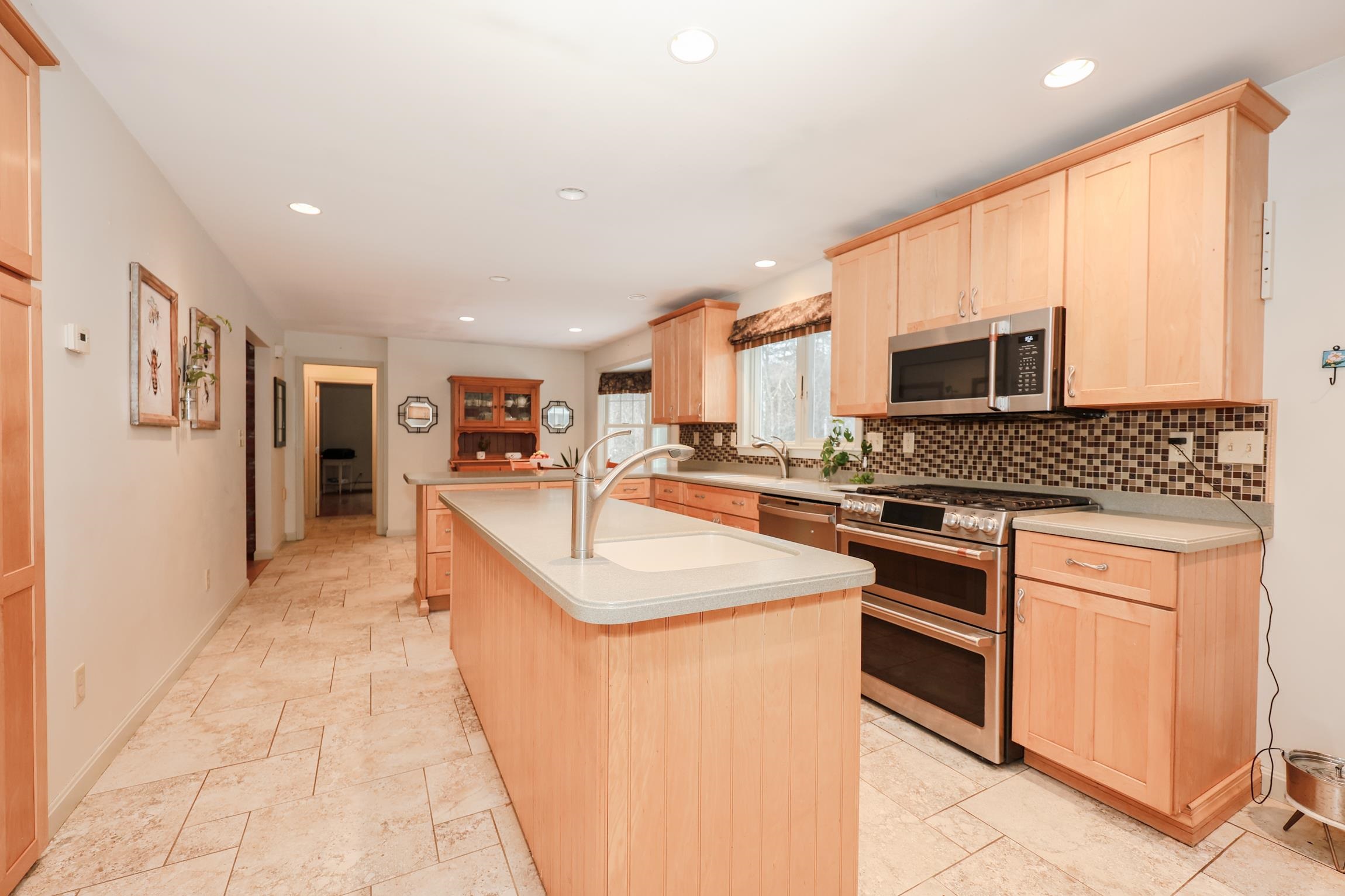 36 Putney Road Bow, NH 03304 - Photo 18 of 50