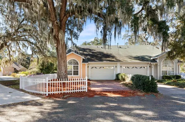 $225,000 | 10804 Northwest 65 Way, Alachua, FL 32615
