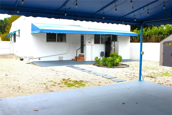 $3,000 | 2253 Southwest 10th Street, Miami, FL 33135