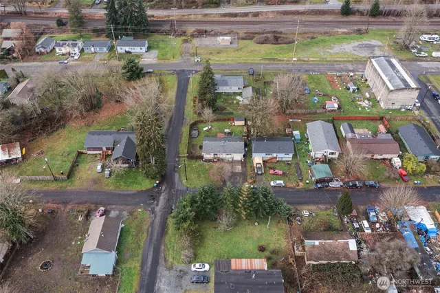 a view of a water fountain in front of building