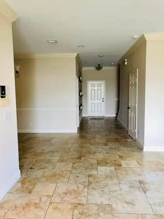 $2,600 | 1153 Normandie Way, Vero Beach, FL 32960