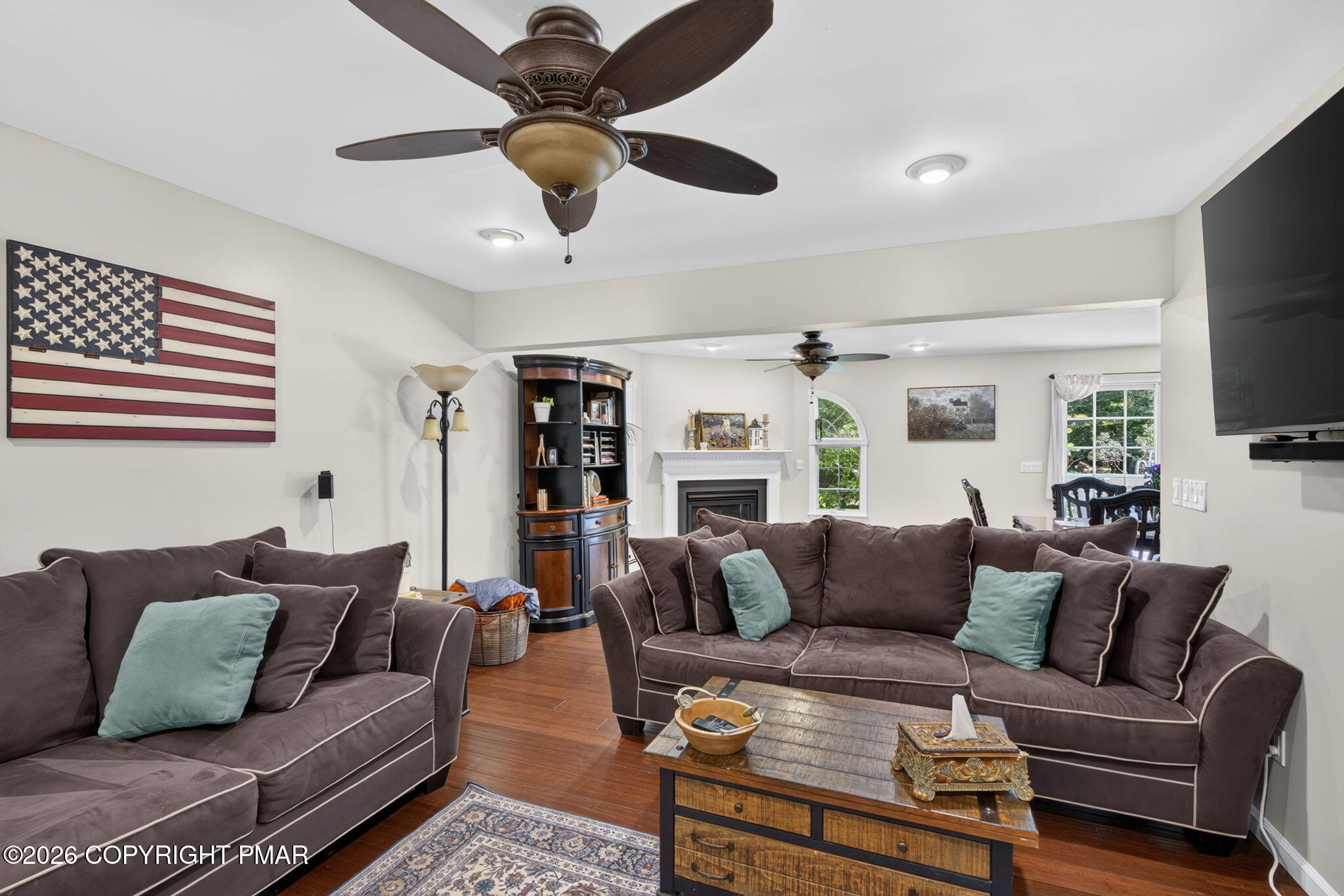 539 Pheasant Road Saylorsburg, PA 18353 - Photo 23 of 59 family room