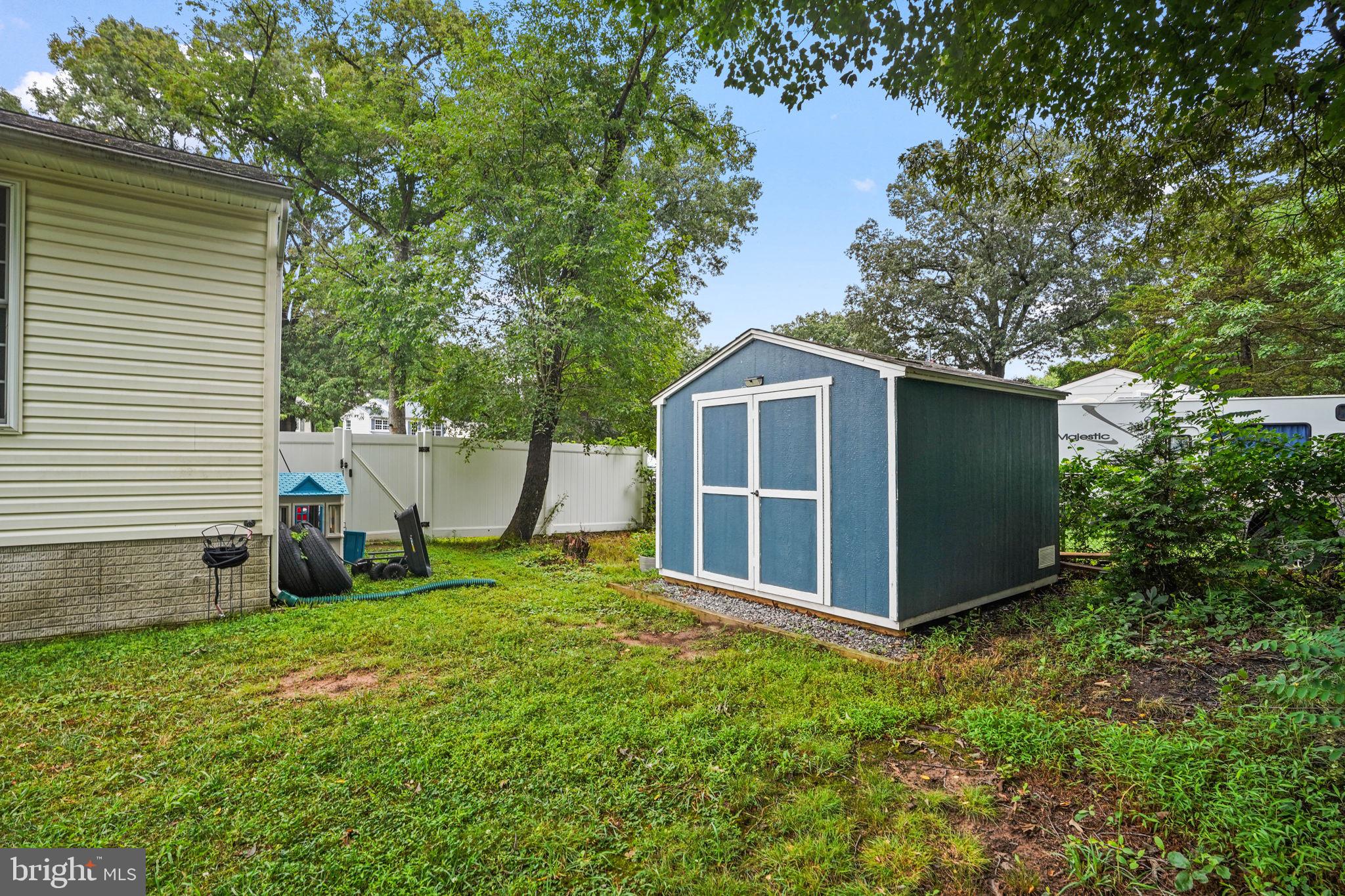 7782 West Shore Road Pasadena, MD 21122 - Photo 29 of 33